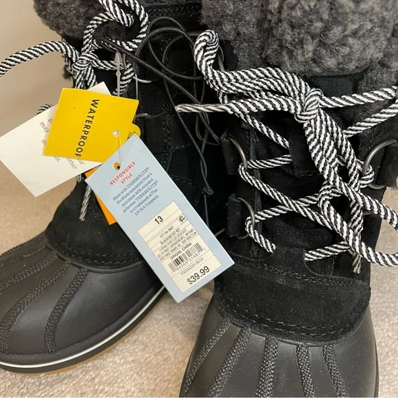 Cat & Jack kids Black and Gray Winter snow Boots size 13 - Picture 5 of 8